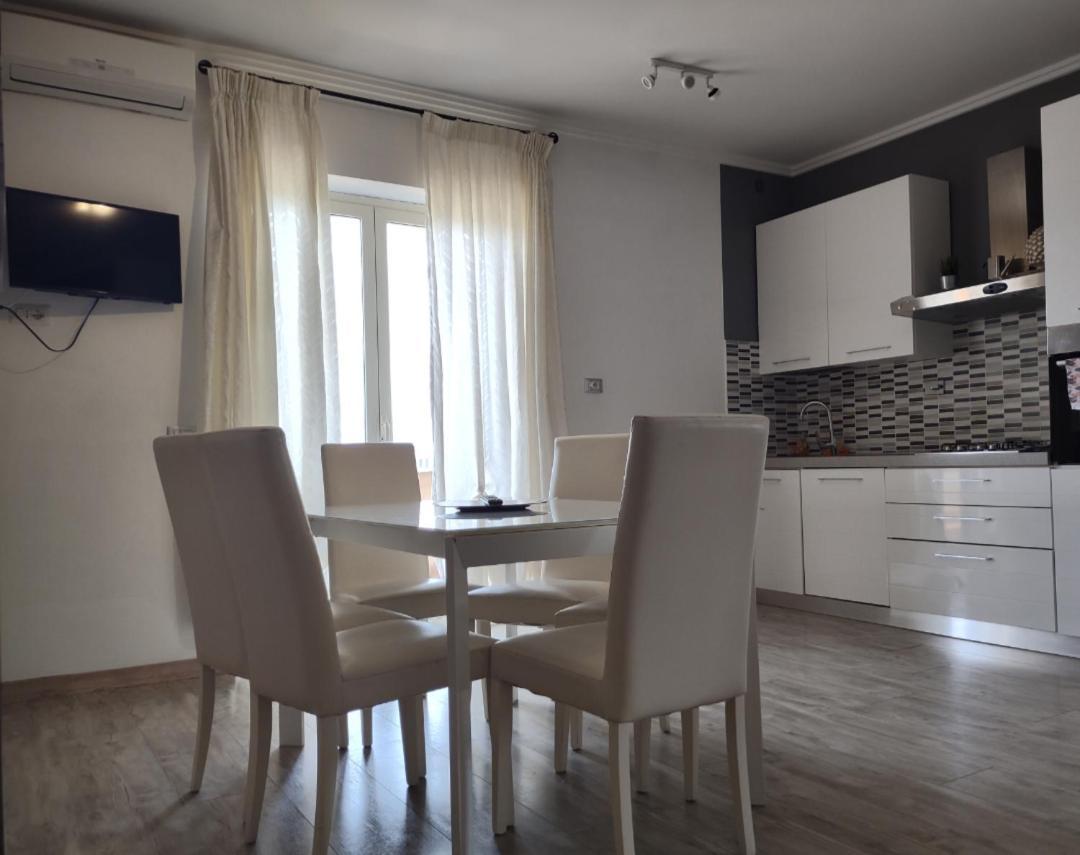 Apartamento Fco Airport - Casa Di Febo Fiumicino Exterior foto